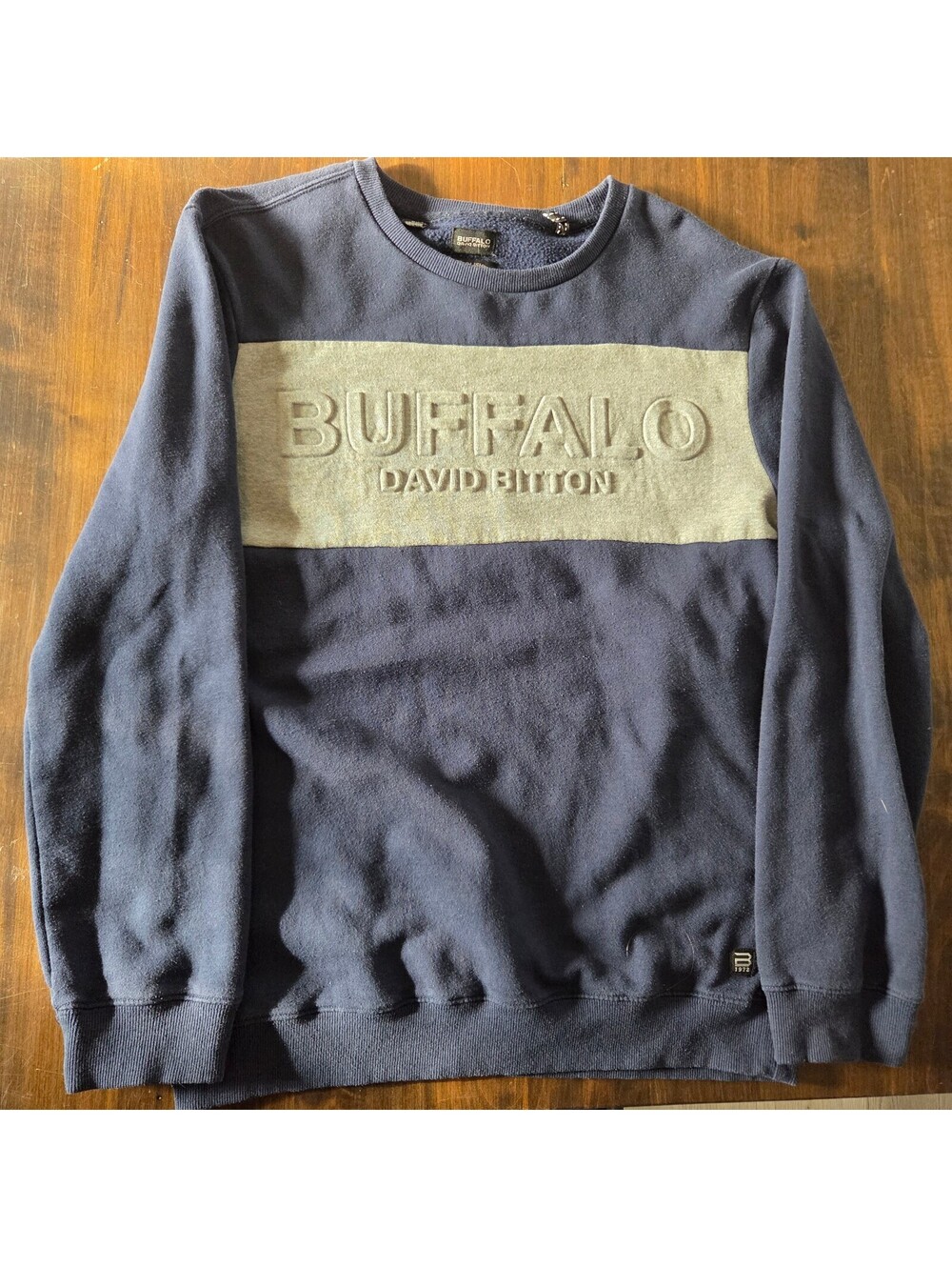 Buffalo David Bitton navy crewneck sweatshirt size M
